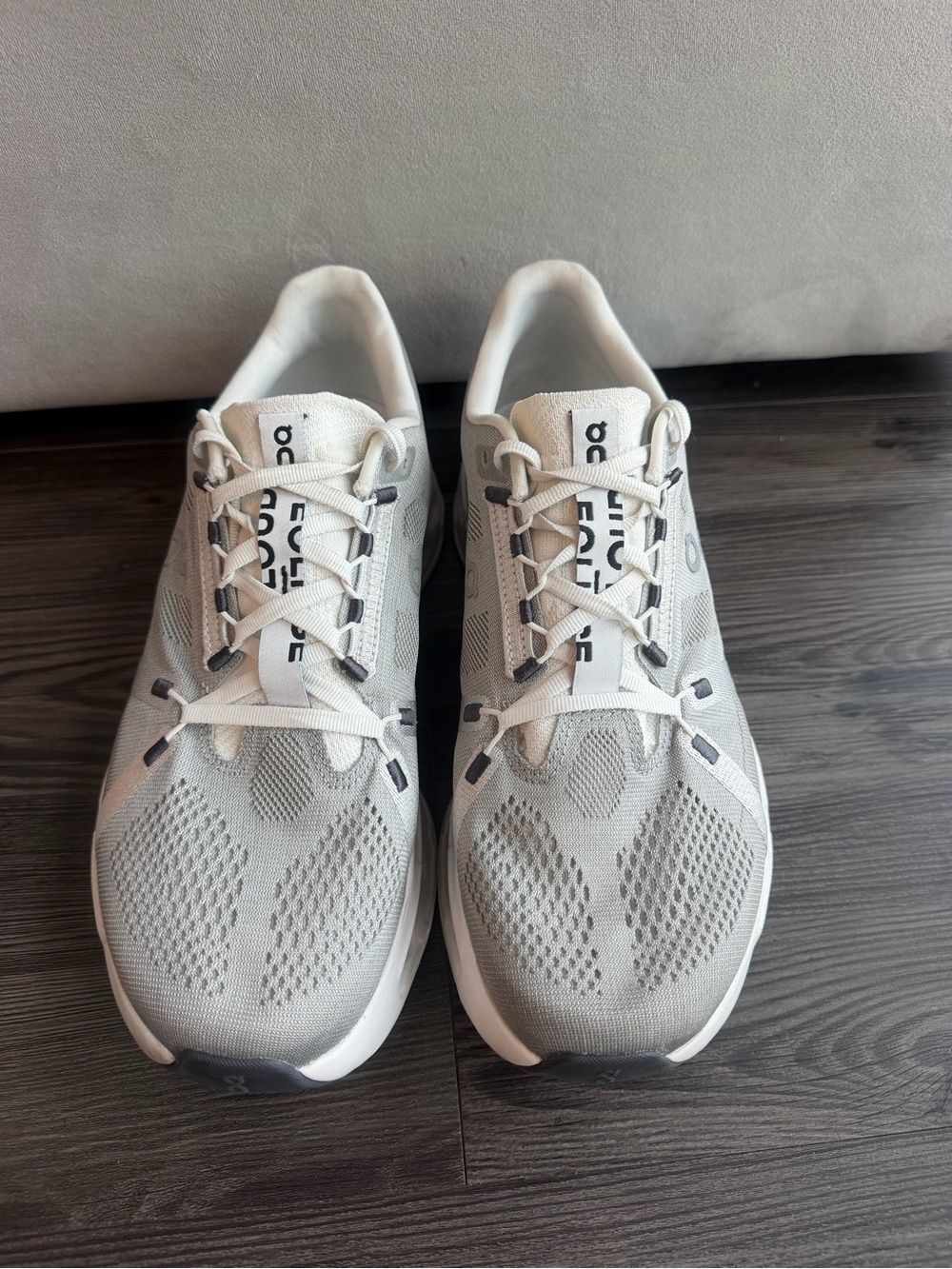 On Cloud Eclips Running Men's Athletic Sneakers - Light Gray/White